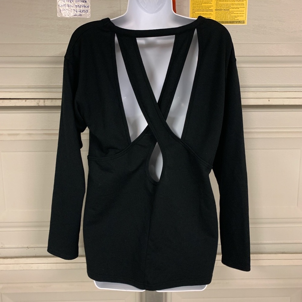 Criss Cross Soybu Activewear Top!